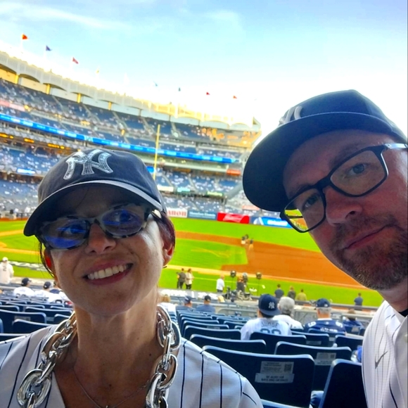 Meet your Posher, Dria - Picture 3 of 4